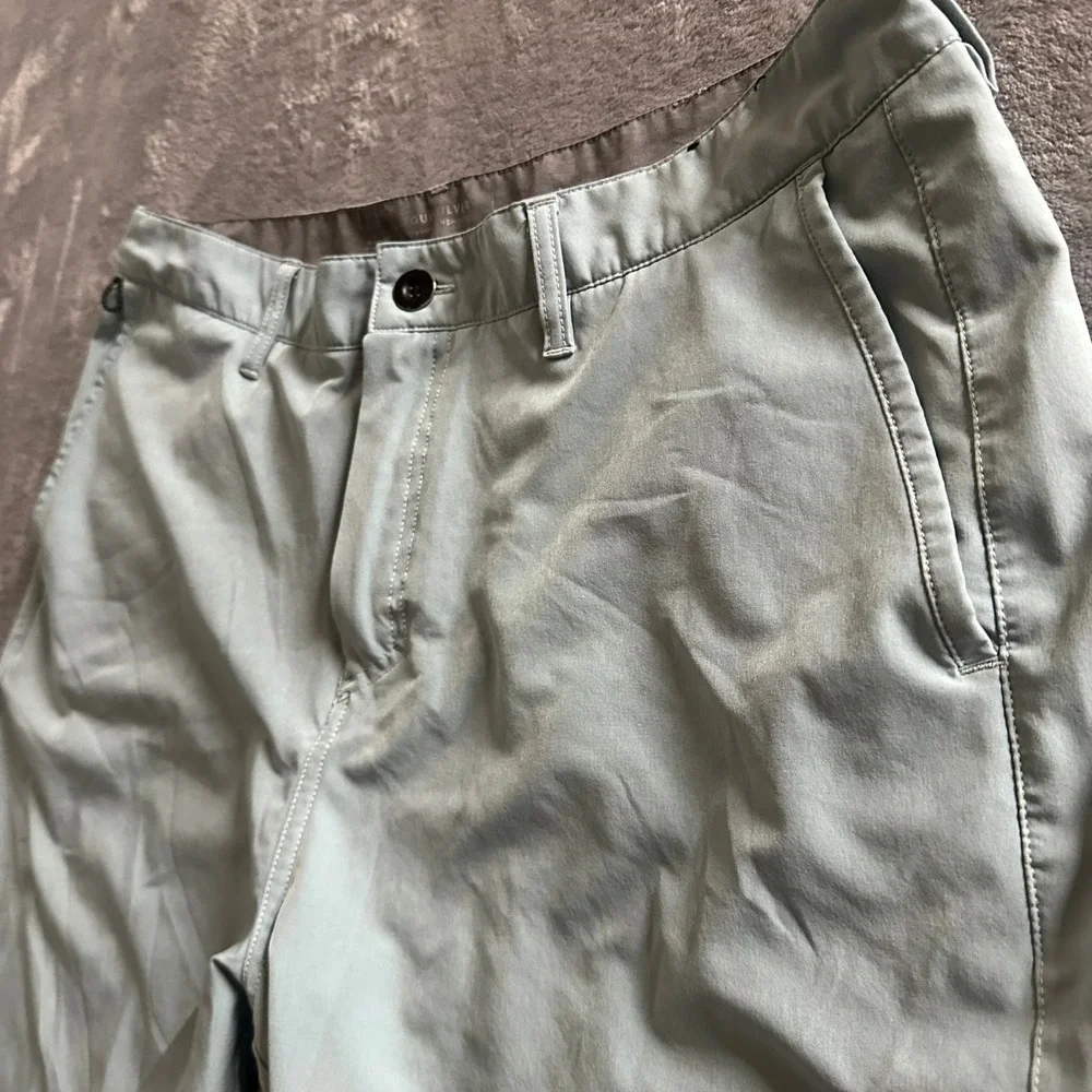 Quiksilver Amphibian Shorts Mens 36 Sage Green Hybrid Boardshorts Walkshorts 9in